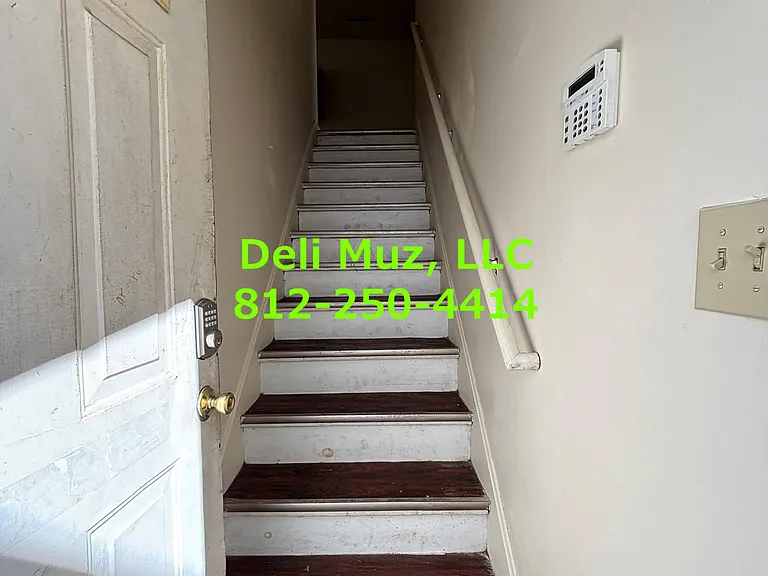 1427 Culver Dr #B — Photo 3