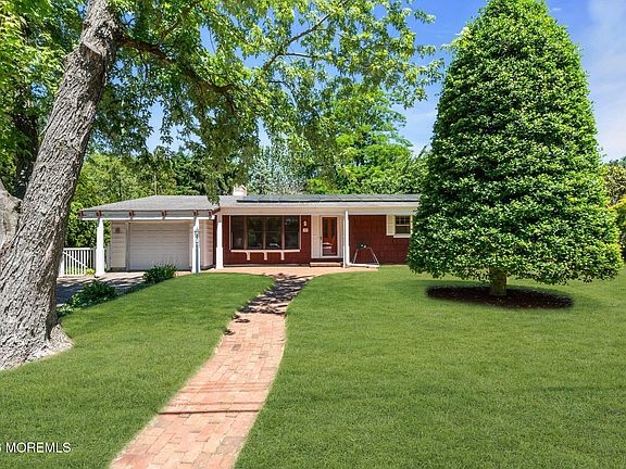 3rd image of 39 Court Drive