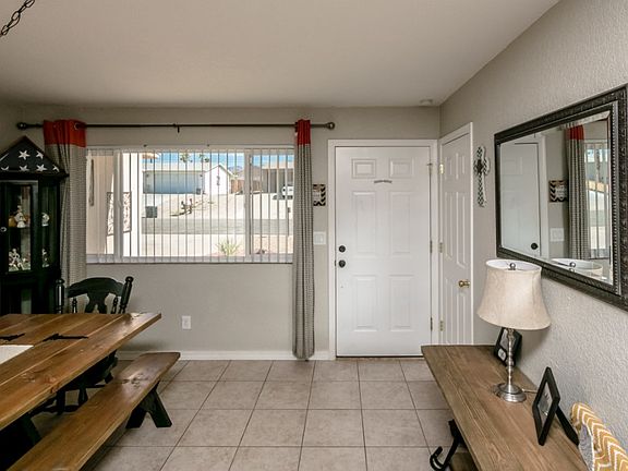 4th image of 243 Saguaro Dr