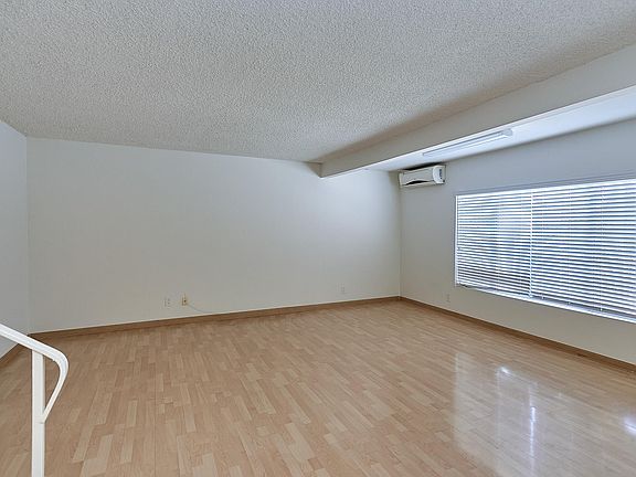 4th image of 2656 Fairway Ave APT 2