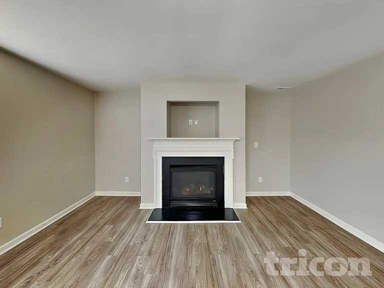 2208 Ballingarry Dr — Photo 3