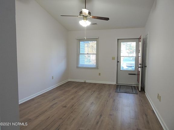 3rd image of 600 N 35th St APT 1105