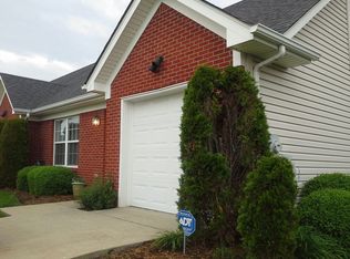 200 Woodpointe Ct, Mt Washington, KY 40047