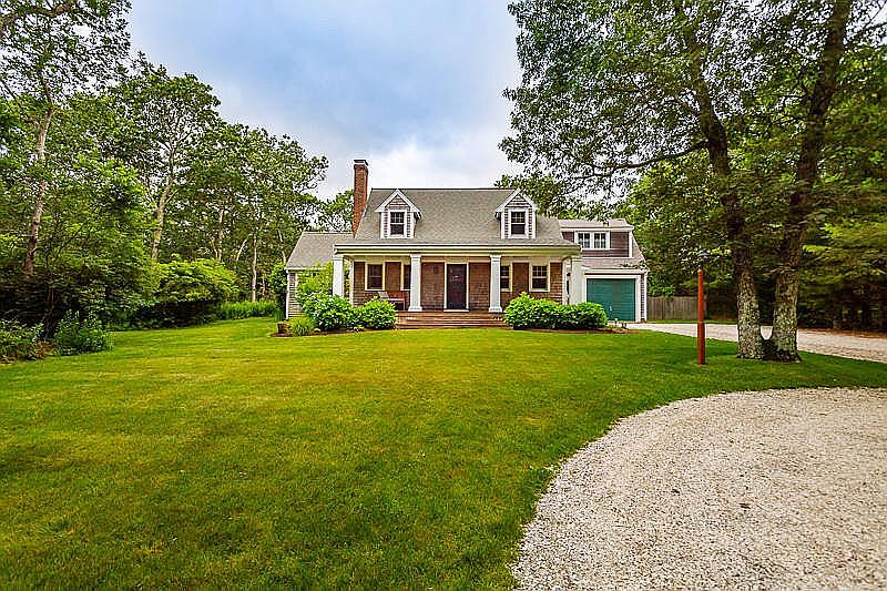 1st image of 4 S Vine Ln