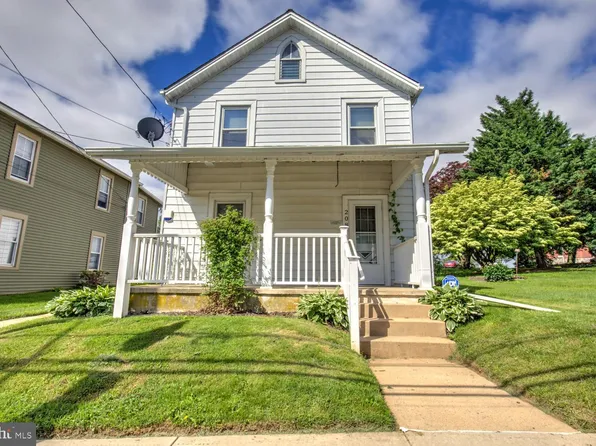 208 Cochran St, Cochranville, PA 19330