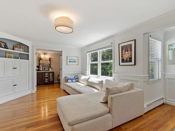 3rd image of 55 Fairview St