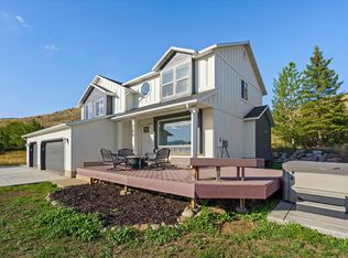 768 N Maple St, Huntsville, UT 84317
