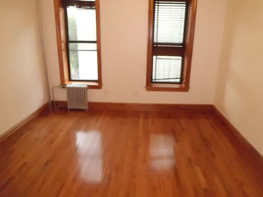 Rented by Maximus Realty Group | media 32