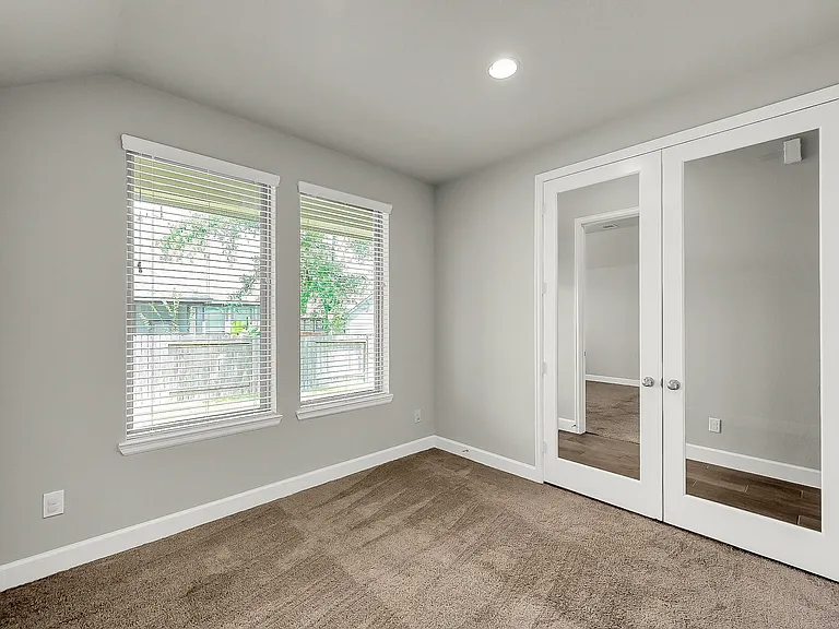 328 Rise Ln — Photo 13