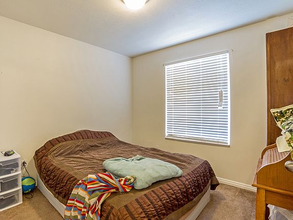 5th image of 5916 W Laurel Canyon Dr