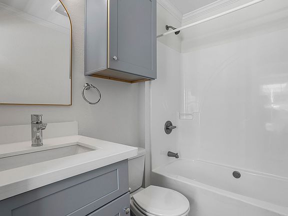 4th image of 303 Delmas Ave #F