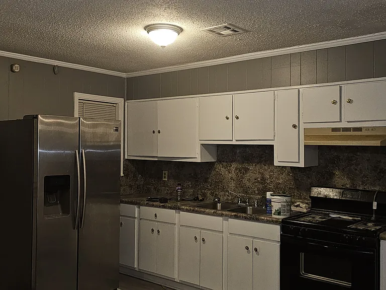 4212 Green Meadow Dr — Photo 9