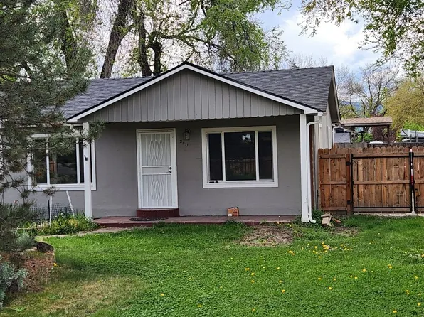 2411 Crater Lake Ave, Medford, OR 97504