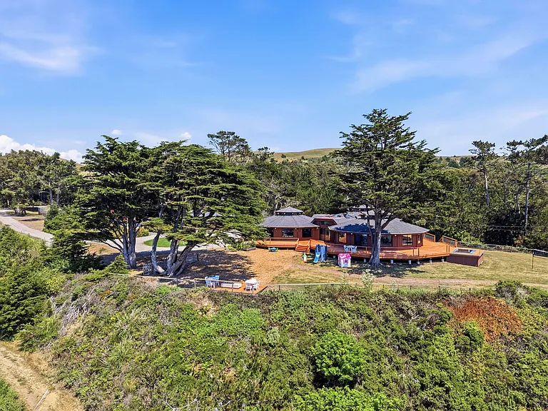 20165 Cabrillo Hwy S — Photo 26