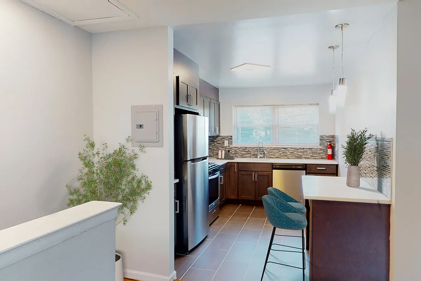 Georgetown Apartments — Photo 1