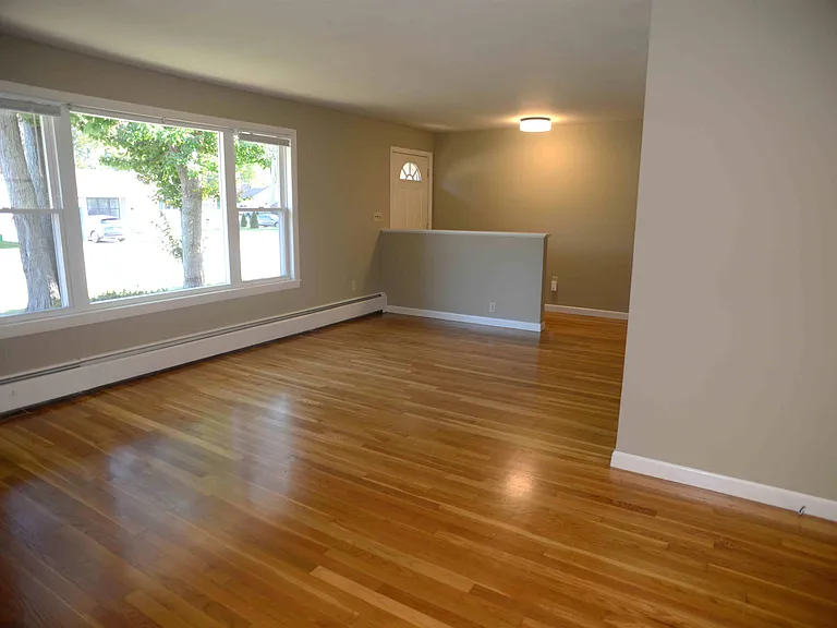 311 McKinley Rd — Photo 45
