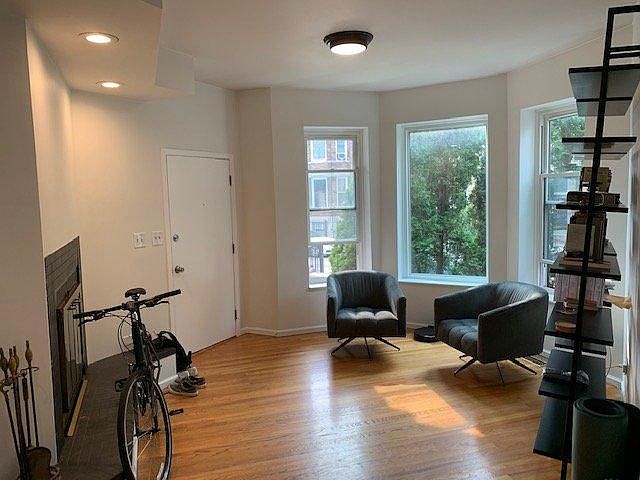 2nd image of 821 N Rockwell St #1