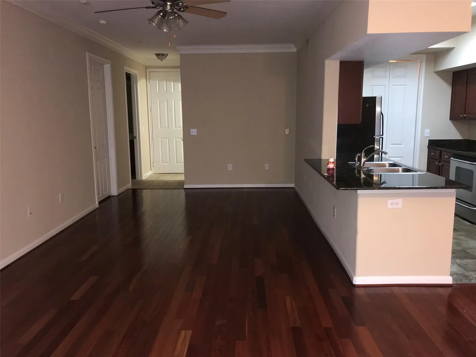 2 bed, 2.0 bath, 1310 sqft, $1,750 — Photo 4