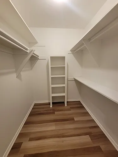 La Hacienda Apartments Photo 1