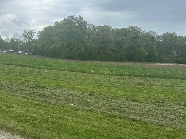Maple Ave, Youngstown, OH 44515