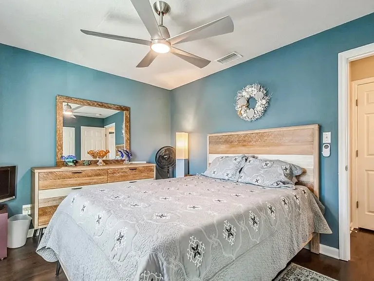 4985 Coquina Key Dr SE #D — Photo 14