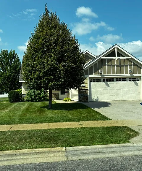 1811 Oban Dr — Photo 1