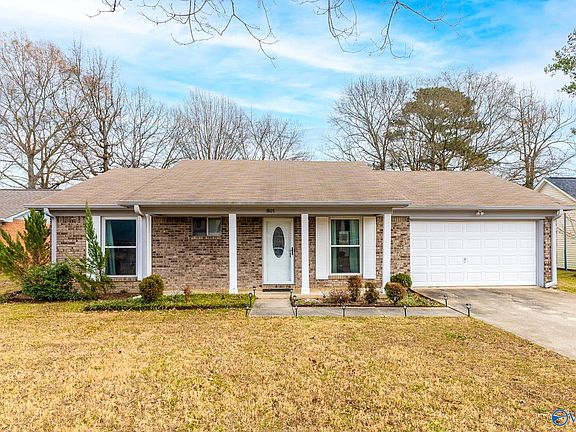 3rd image of 1807 E Brownstone Ct SW