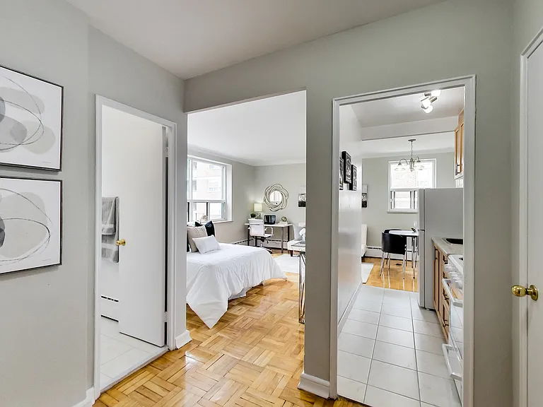 460 Eglinton Ave E #503 — Photo 39