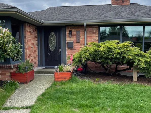 4910 Rucker Ave, Everett, WA 98203