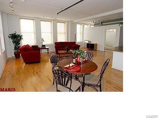 3rd image of 1501-1509 Locust St #807