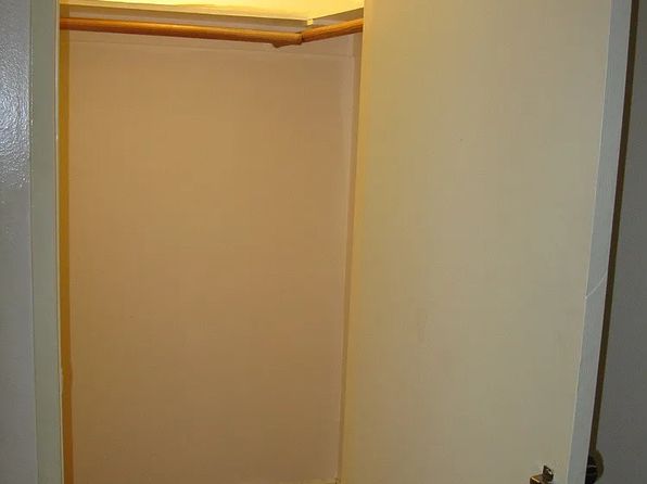 2905 Montrose Ave APT 214