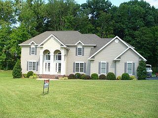 2nd image of 302 Autumn Ridge Rd