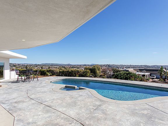 3rd image of 32702 Sea Island Dr