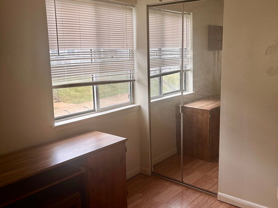 1st image of 1390 Hunters Rd APT L