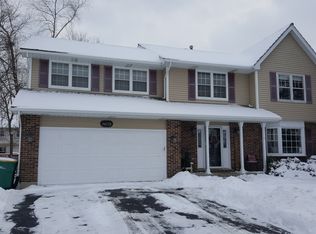 34178 N Horseshoe Ln, Gurnee, IL 60031