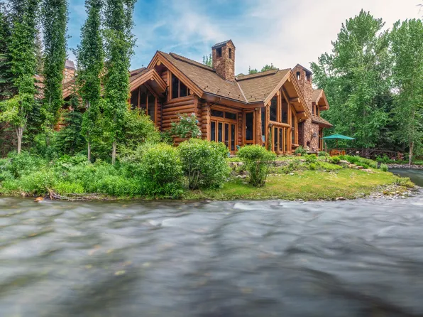 103 Snowbrush Ln #&-101, Sun Valley, ID 83353