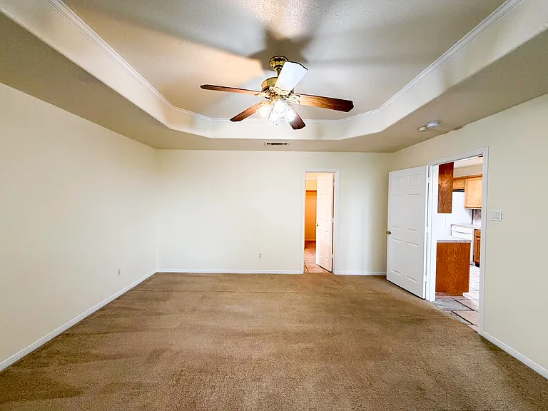 1505 High Chapparal Dr — Photo 14