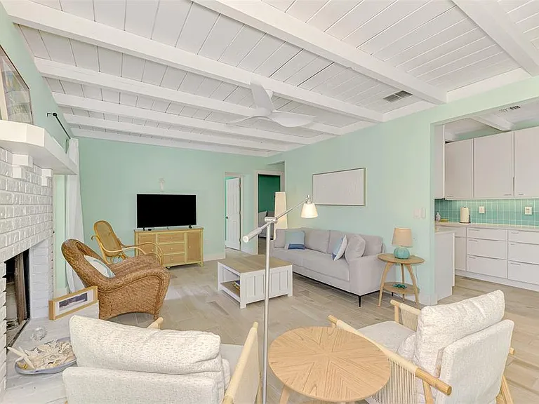 5253 Avenida Del Mare — Photo 10