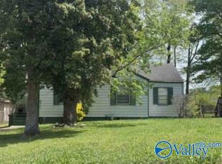112 Ridgewood Ave, Fairfield, AL 35064