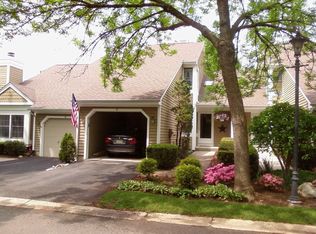 8 Calgery Ln, Bedminster, NJ 07921