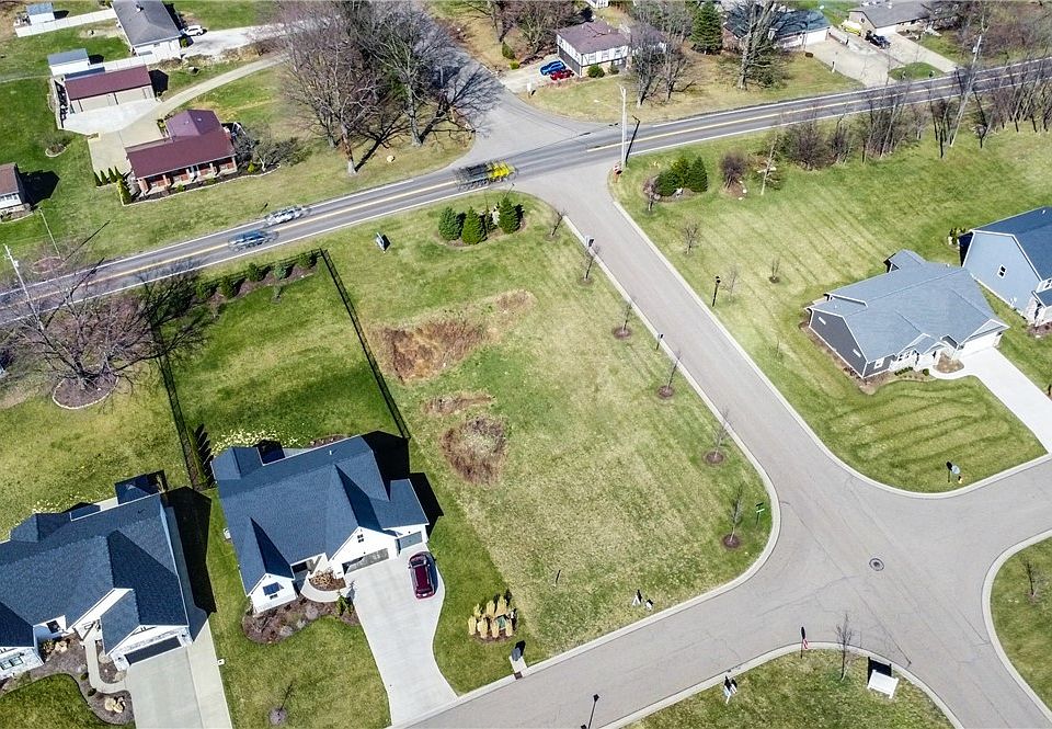 2nd image of 5677 Shadow Ridge Cir NW