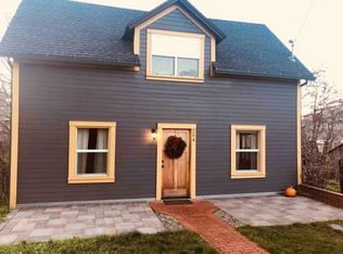 204 Idaho St, Mosier, OR 97040