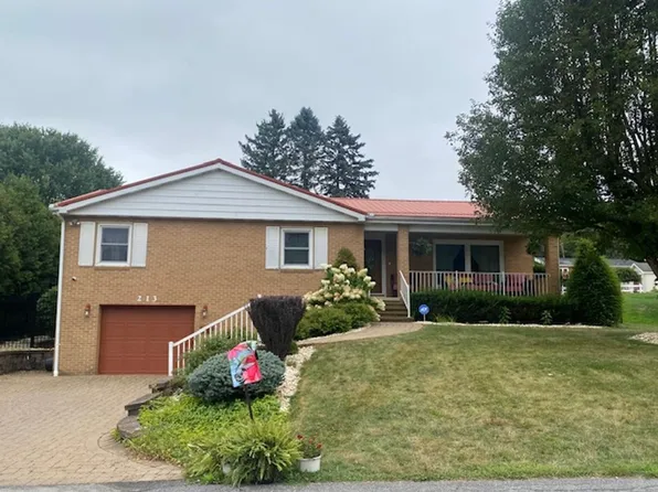 213 Sunapee Dr, Johnstown, PA 15904
