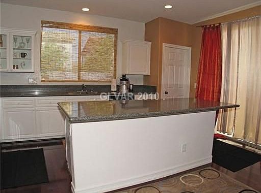 4th image of 9247 Dover Landing Ct