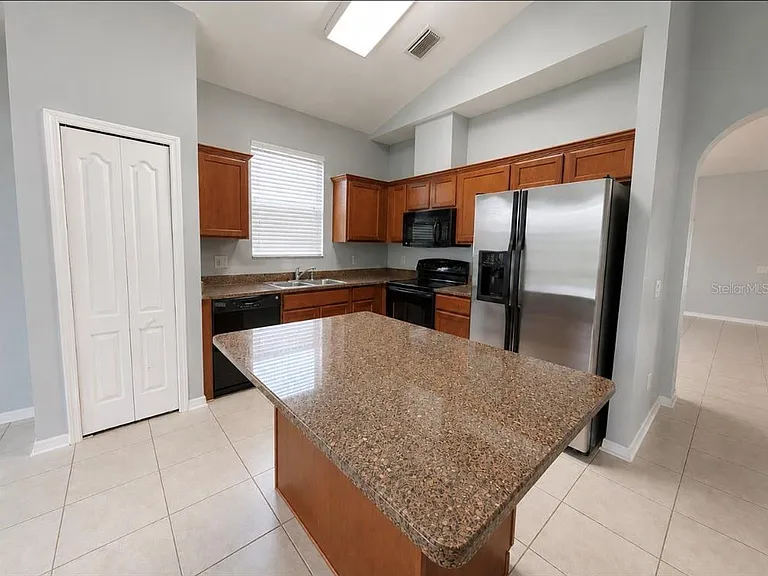 9630 Baton Rouge Ln — Photo 8