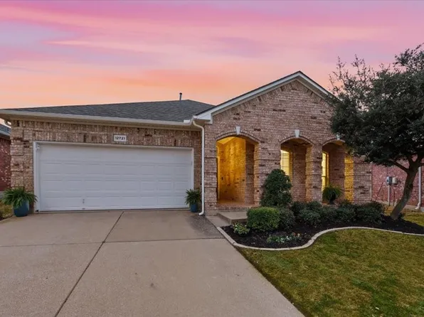 12721 Old Macgregor Ln, Fort Worth, TX 76244