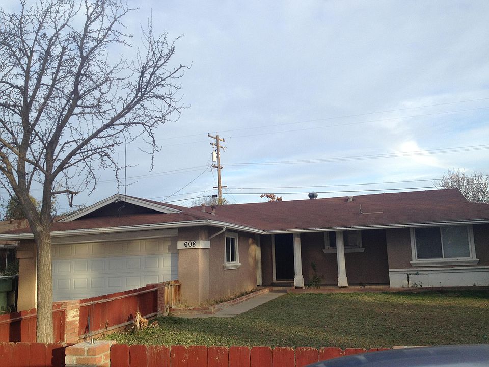 2nd image of 608 Lenore Dr
