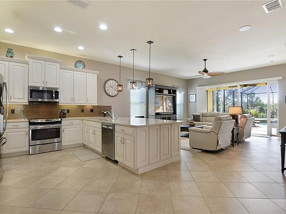 5th image of 5011 Cobble Shores Way