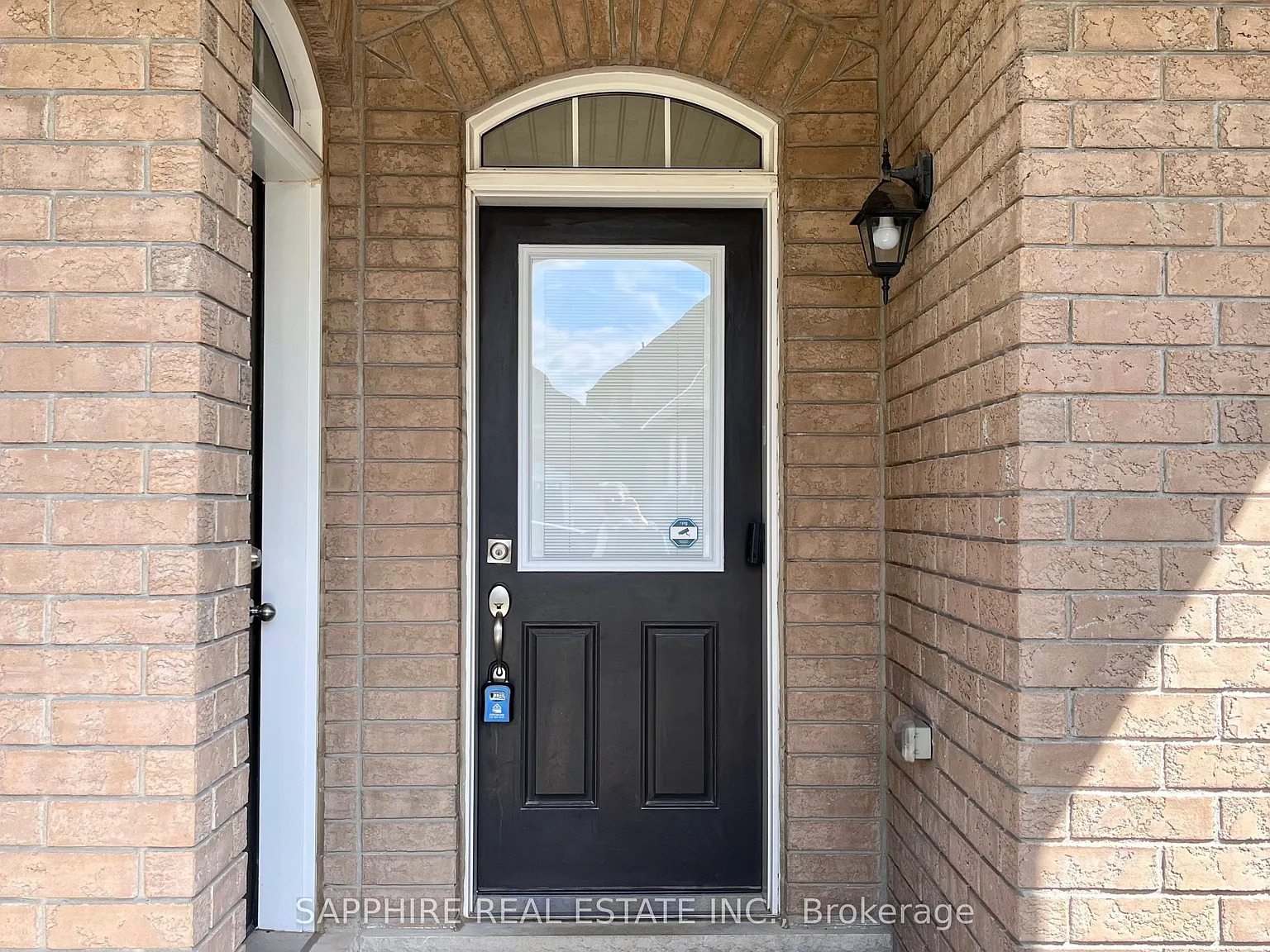 4 bed, $3,800 — Photo 3