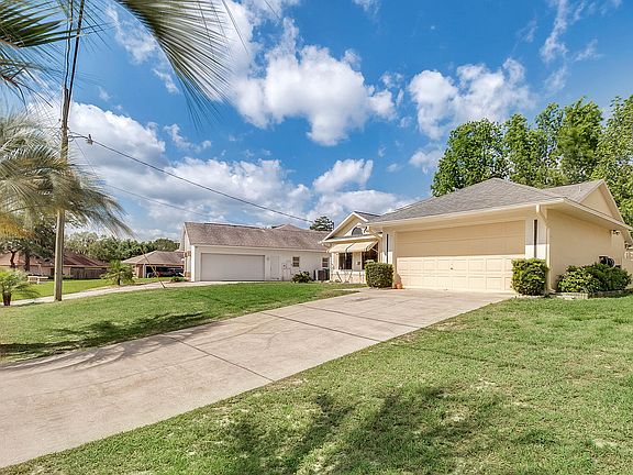 3rd image of 1985 Montero Cir